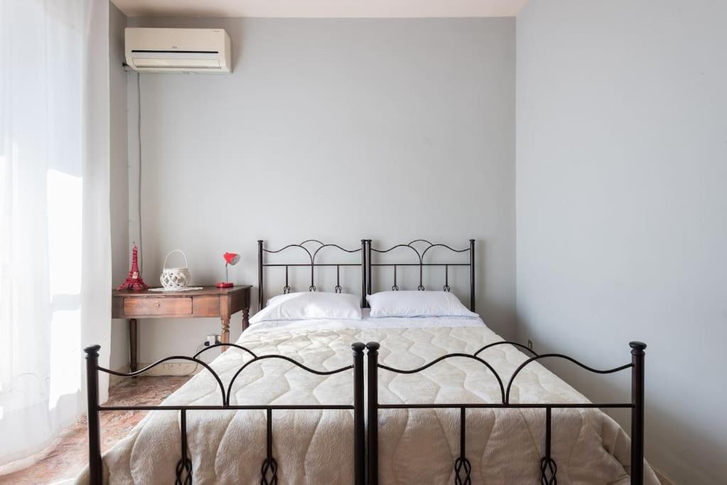 Top Floor Apartment Near Historic Fortino Catania Ngoại thất bức ảnh